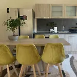 Casa *